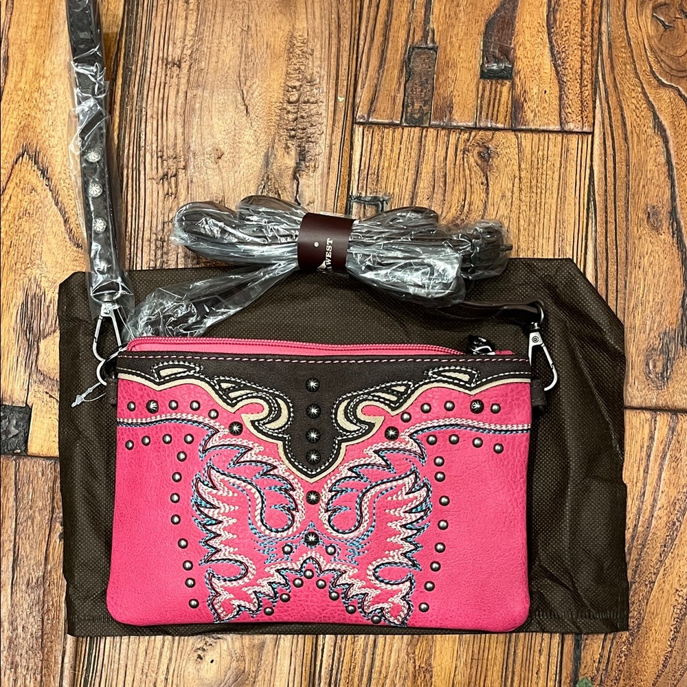 NWT Pink Embroidered Montana West Clutch/Crossbody